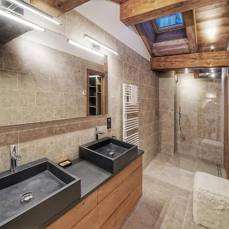 Luxury Chalet With Indoor Pool And Sauna Villa