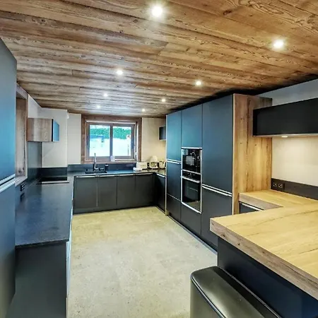 Luxury Chalet With Indoor Pool And Sauna Villa